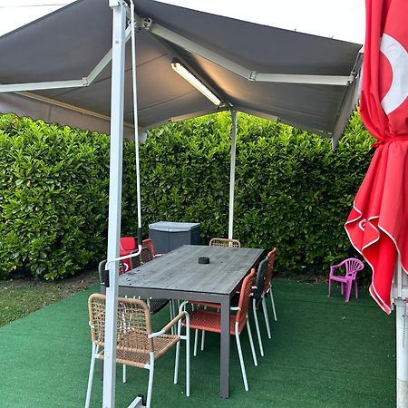 Jolie Villa Independante Climatisee 3 Chambres Tout Confort 6 Couchages, Piscine Chauffee 4 X 8 Disponible Selon Meteo De Mai A Fin Septembre, Jacuzzi 4 Places, Boulodrome Eclaire, Ping-Pong, Wifi, Proche Commerces Animaux Domestiques Sur Demande Bretenoux Exterior foto