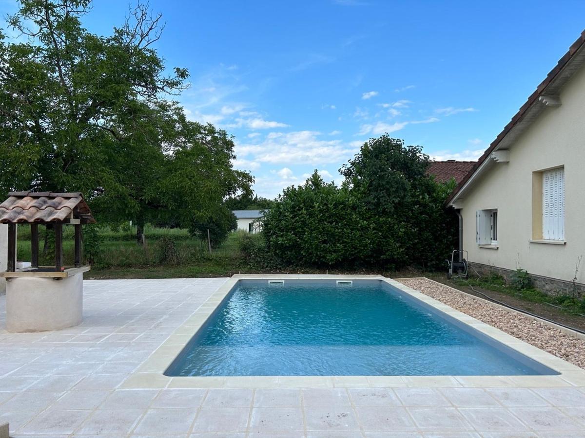 Jolie Villa Independante Climatisee 3 Chambres Tout Confort 6 Couchages, Piscine Chauffee 4 X 8 Disponible Selon Meteo De Mai A Fin Septembre, Jacuzzi 4 Places, Boulodrome Eclaire, Ping-Pong, Wifi, Proche Commerces Animaux Domestiques Sur Demande Bretenoux Exterior foto