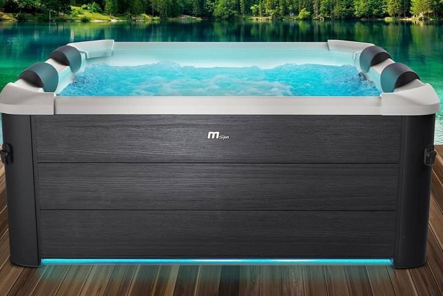 Jolie Villa Independante Climatisee 3 Chambres Tout Confort 6 Couchages, Piscine Chauffee 4 X 8 Disponible Selon Meteo De Mai A Fin Septembre, Jacuzzi 4 Places, Boulodrome Eclaire, Ping-Pong, Wifi, Proche Commerces Animaux Domestiques Sur Demande Bretenoux Exterior foto