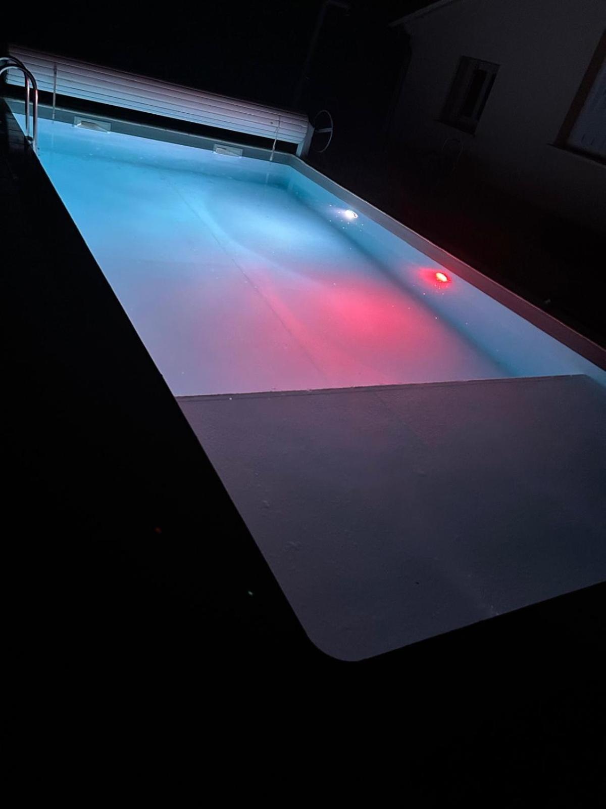 Jolie Villa Independante Climatisee 3 Chambres Tout Confort 6 Couchages, Piscine Chauffee 4 X 8 Disponible Selon Meteo De Mai A Fin Septembre, Jacuzzi 4 Places, Boulodrome Eclaire, Ping-Pong, Wifi, Proche Commerces Animaux Domestiques Sur Demande Bretenoux Exterior foto